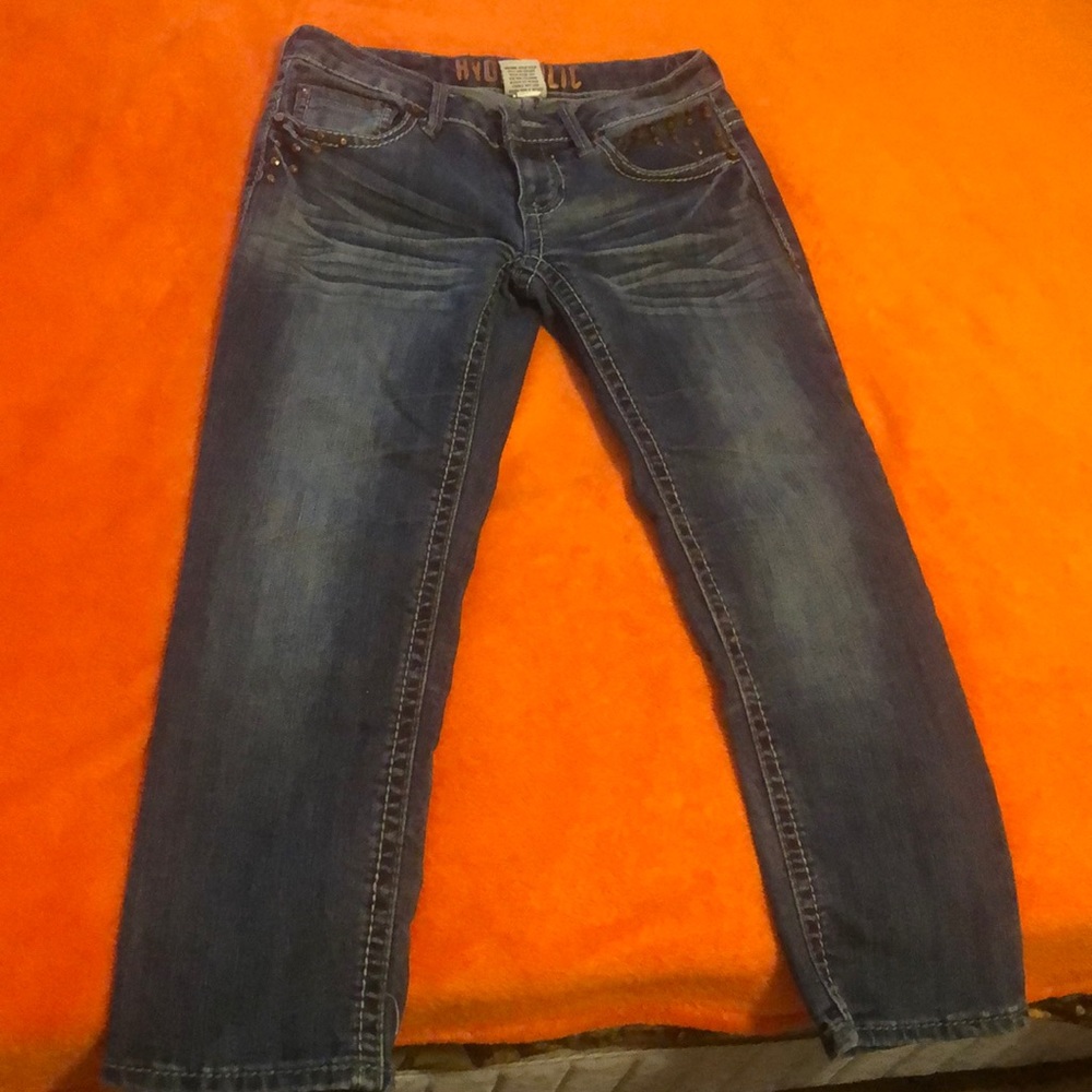 Hydraulic blue jeans